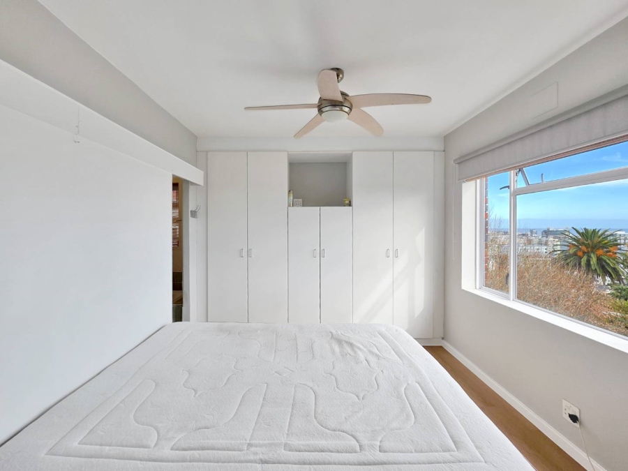 To Let 2 Bedroom Property for Rent in Sea Point Western Cape